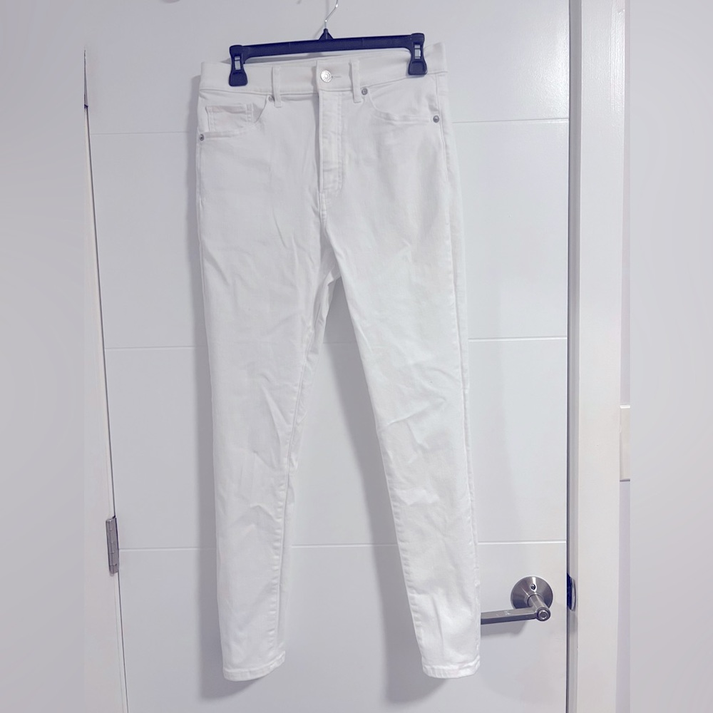 Express women skinny jeans. High rise